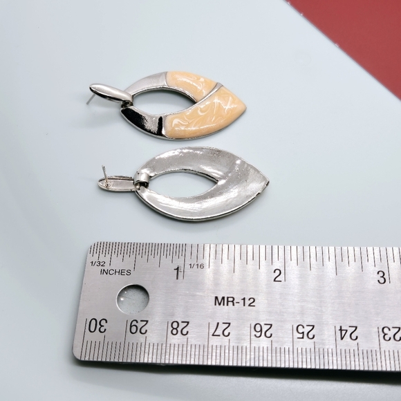 Vintage Silver Tone Orange ? Cream Color Enamel Earrings - Picture 6 of 16